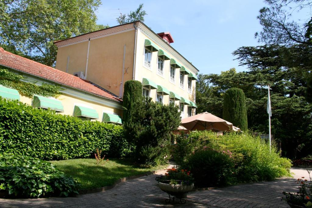 Le Cedre De Soyons Hotel Eksteriør billede