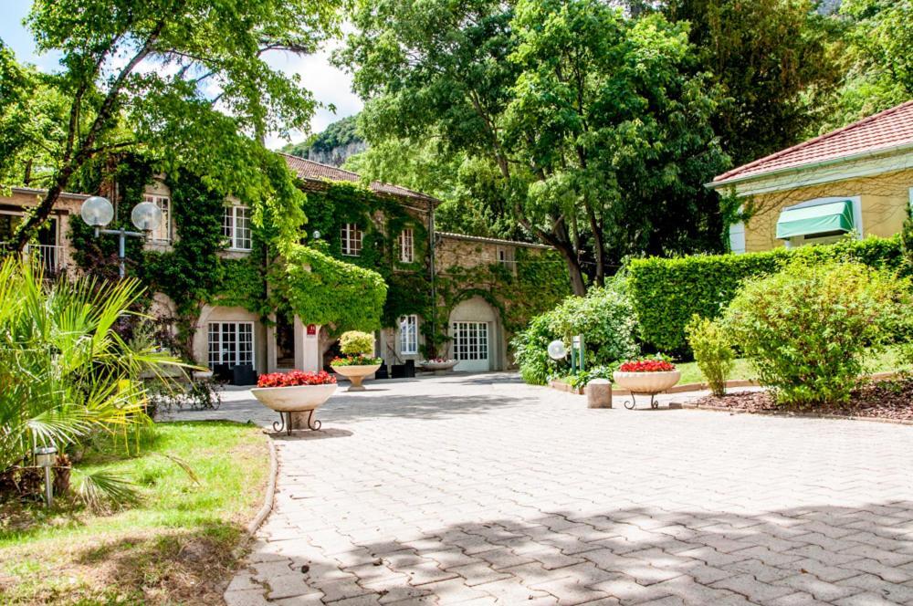 Le Cedre De Soyons Hotel Eksteriør billede